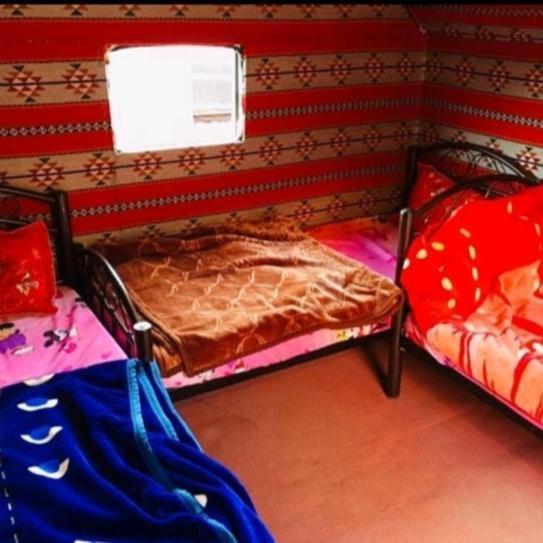 瓦迪拉姆 Bedouin Family Camp酒店 外观 照片