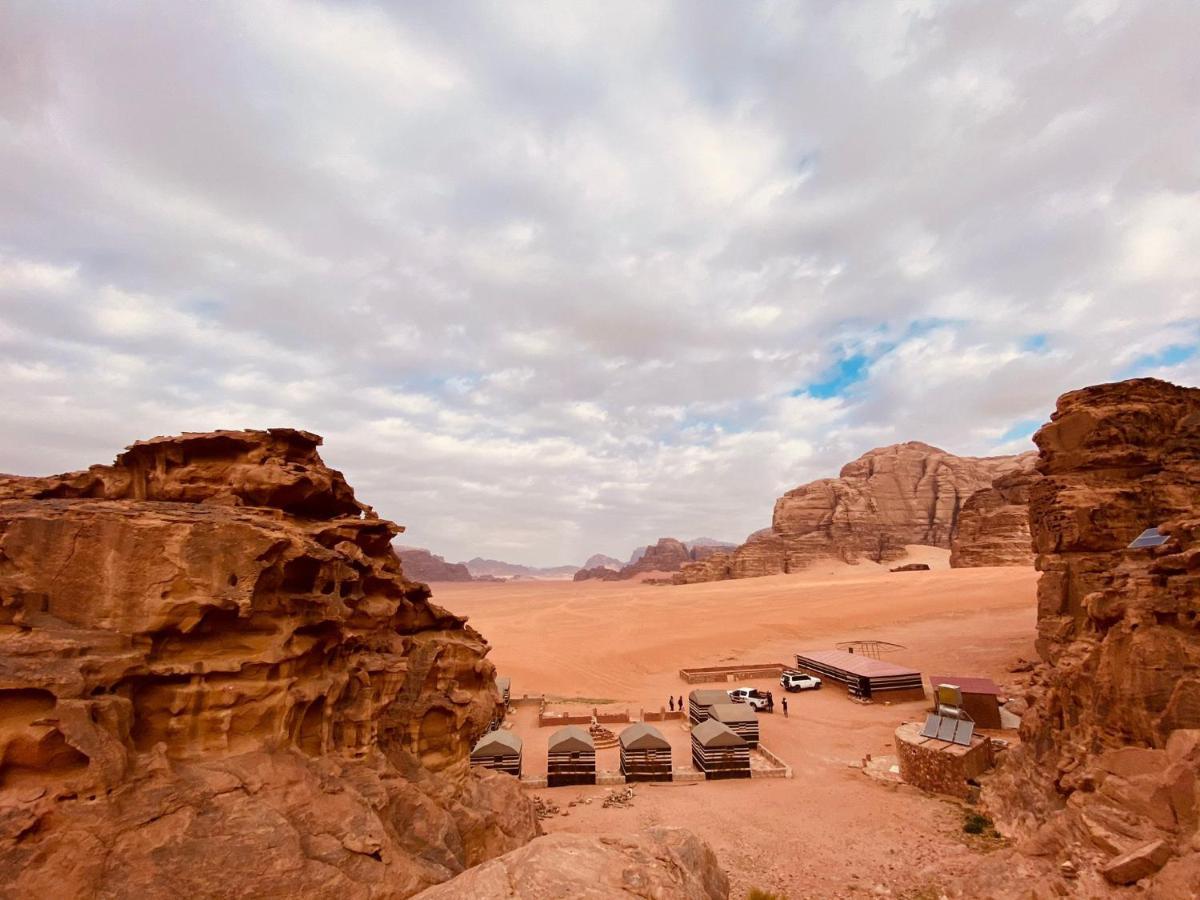 瓦迪拉姆 Bedouin Family Camp酒店 外观 照片
