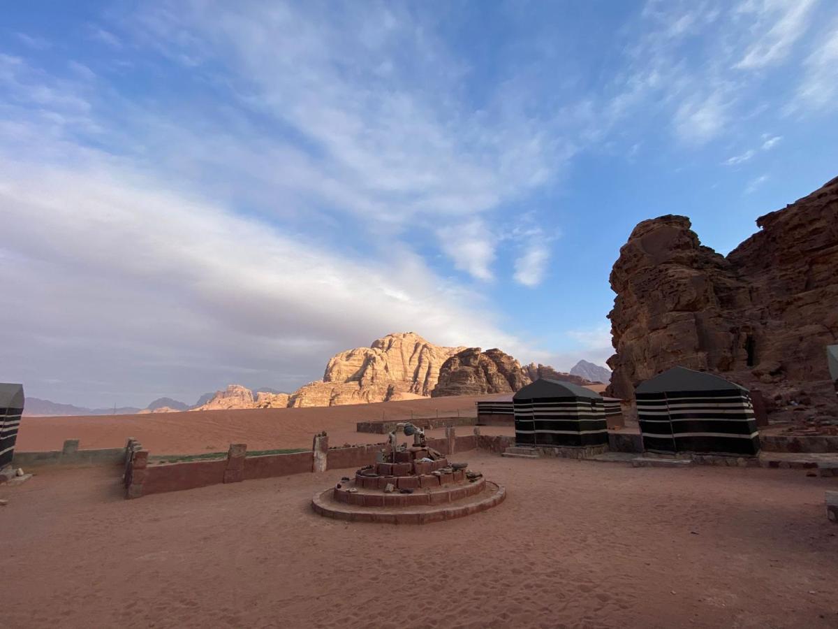瓦迪拉姆 Bedouin Family Camp酒店 外观 照片