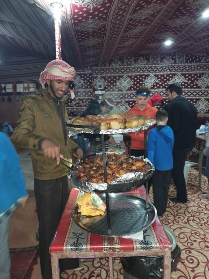 瓦迪拉姆 Bedouin Family Camp酒店 外观 照片