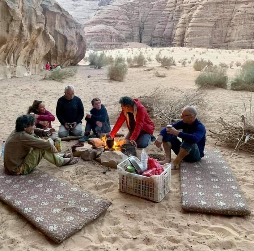 瓦迪拉姆 Bedouin Family Camp酒店 外观 照片